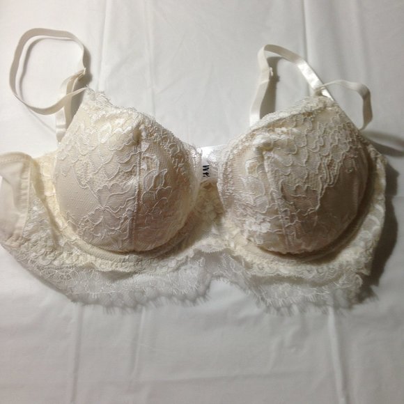 H&M Other - H&M NWOT Creamy White Lace Bra 36B